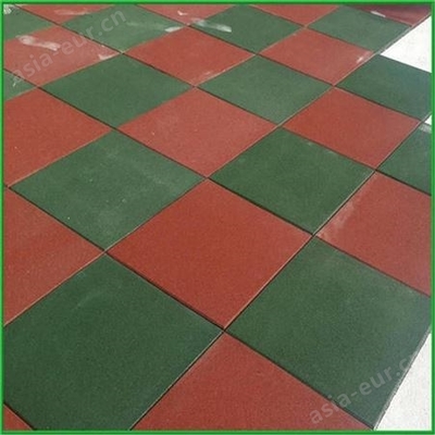 哈爾濱廣場(chǎng)預(yù)制型塑膠跑道施工全流程解析 從準(zhǔn)備、鋪裝到畫(huà)線